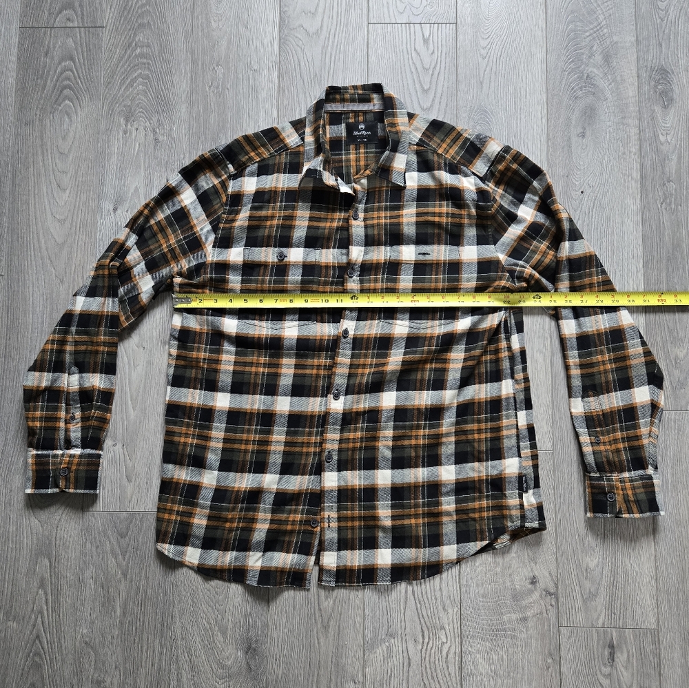 Wrangler Black and White Casual Button Down Shirt